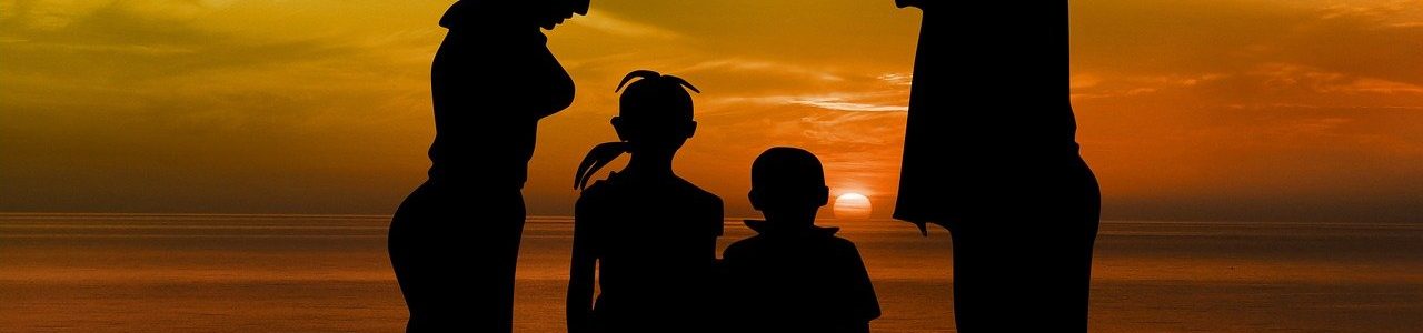 Olivia, née de GPA, se bat pour abolir cette pratique (dossier)